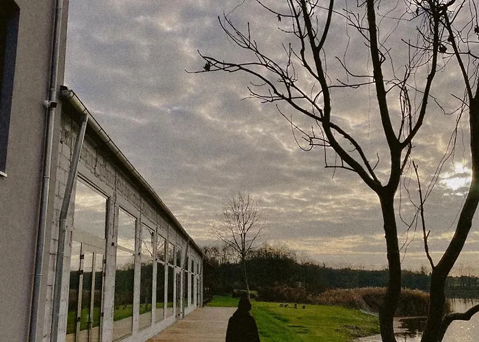 Szálloda Artfolwark Wojnowo Wojnowko